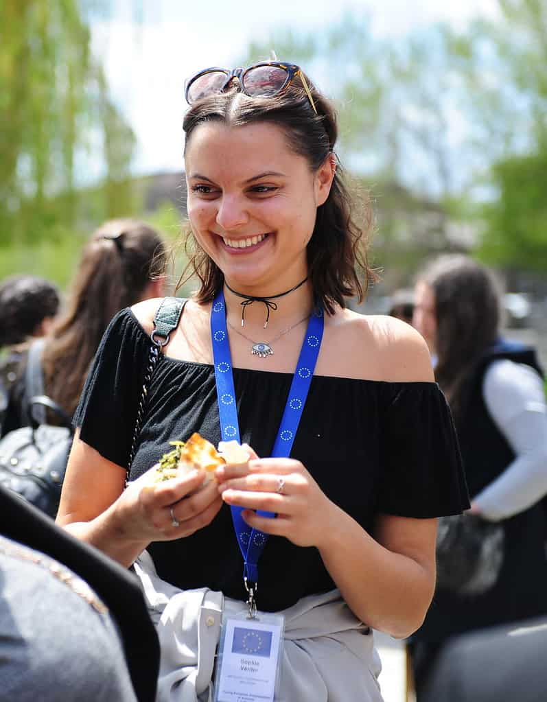 Sophie Vériter laughing with a local Armenian woman